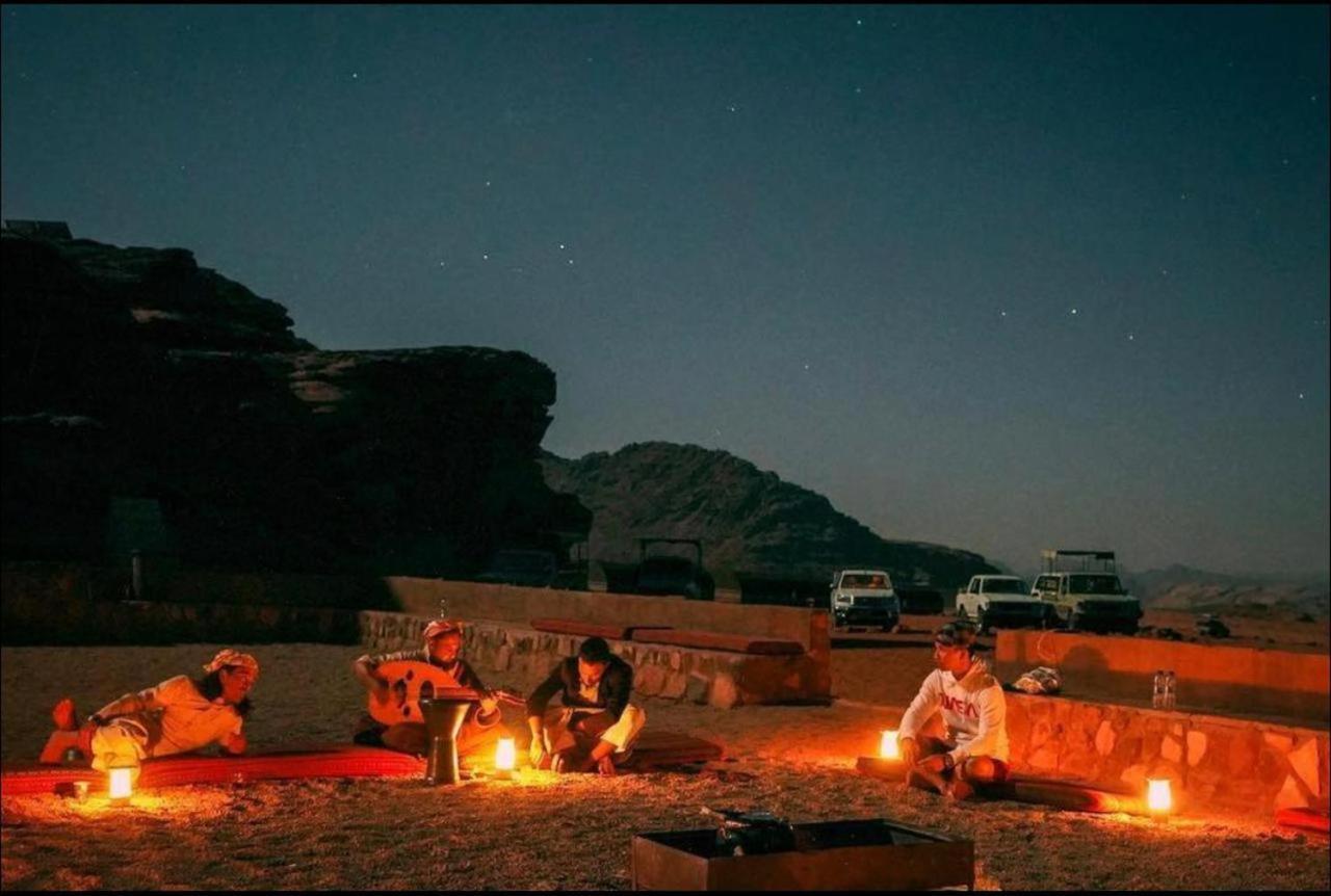 Отель Bedouin Adventure & Tours Вади-Рам Экстерьер фото